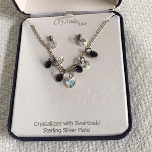 Crystals earrings and necklace set🌷🌷🌷🌷